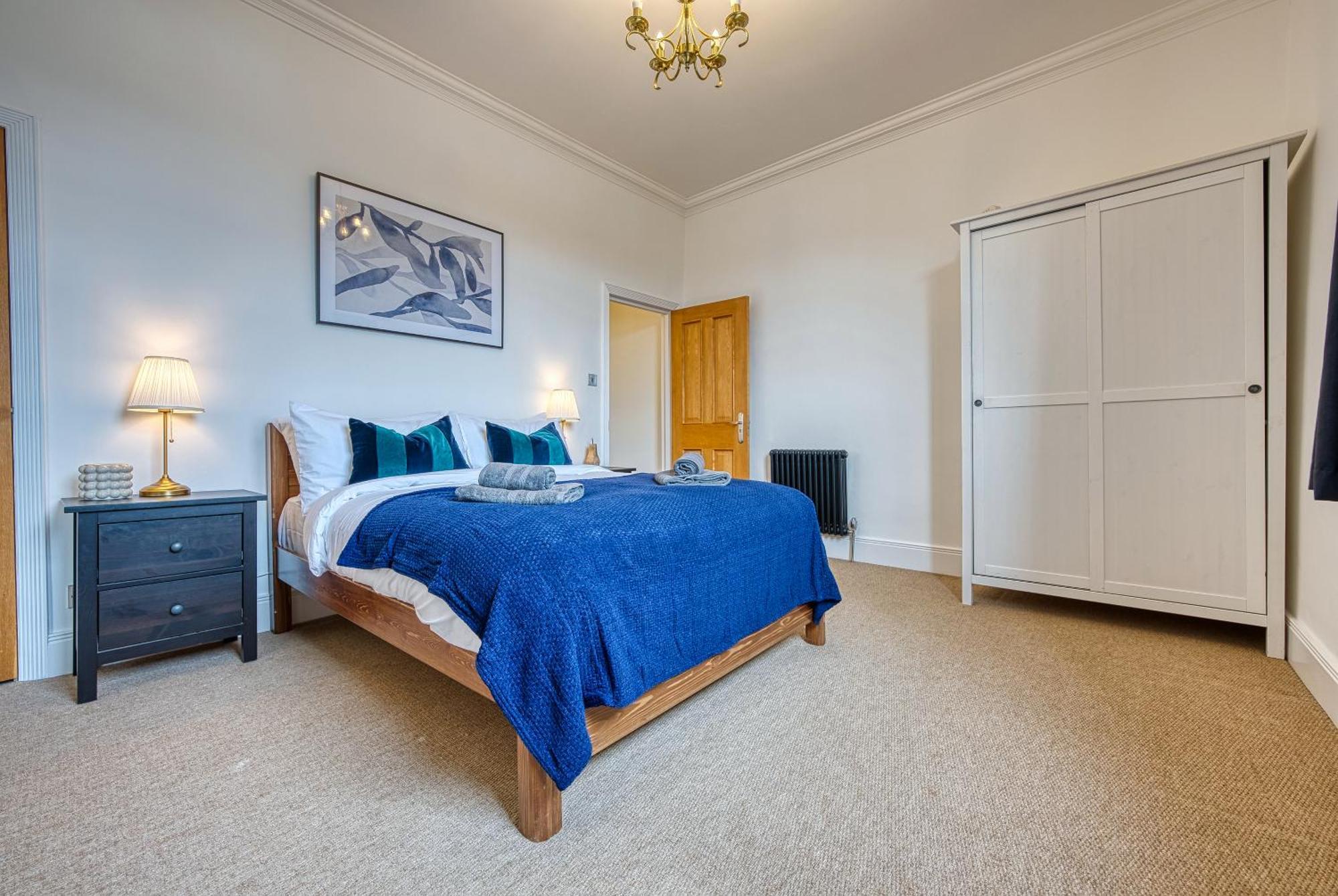 2 Bed Stunning Chic Modern Spacious Apt, Ocean Village, Southampton - Plenty Of Parking - By Blue Puffin Stays Exterior photo